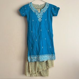 Girls blue and gold 3 piece cloth Indian outfit